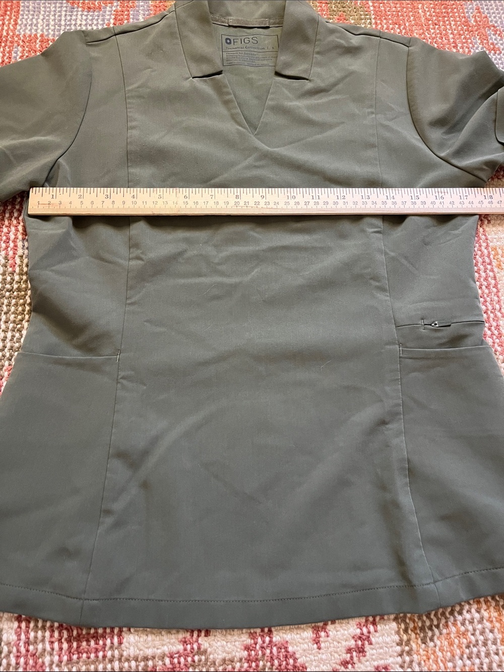FIGS Inala Slim Scrub Top Green Size S - Picture 5 of 9